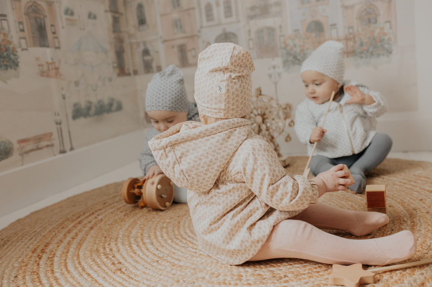 Floral Print Jacket-White & Pink Print