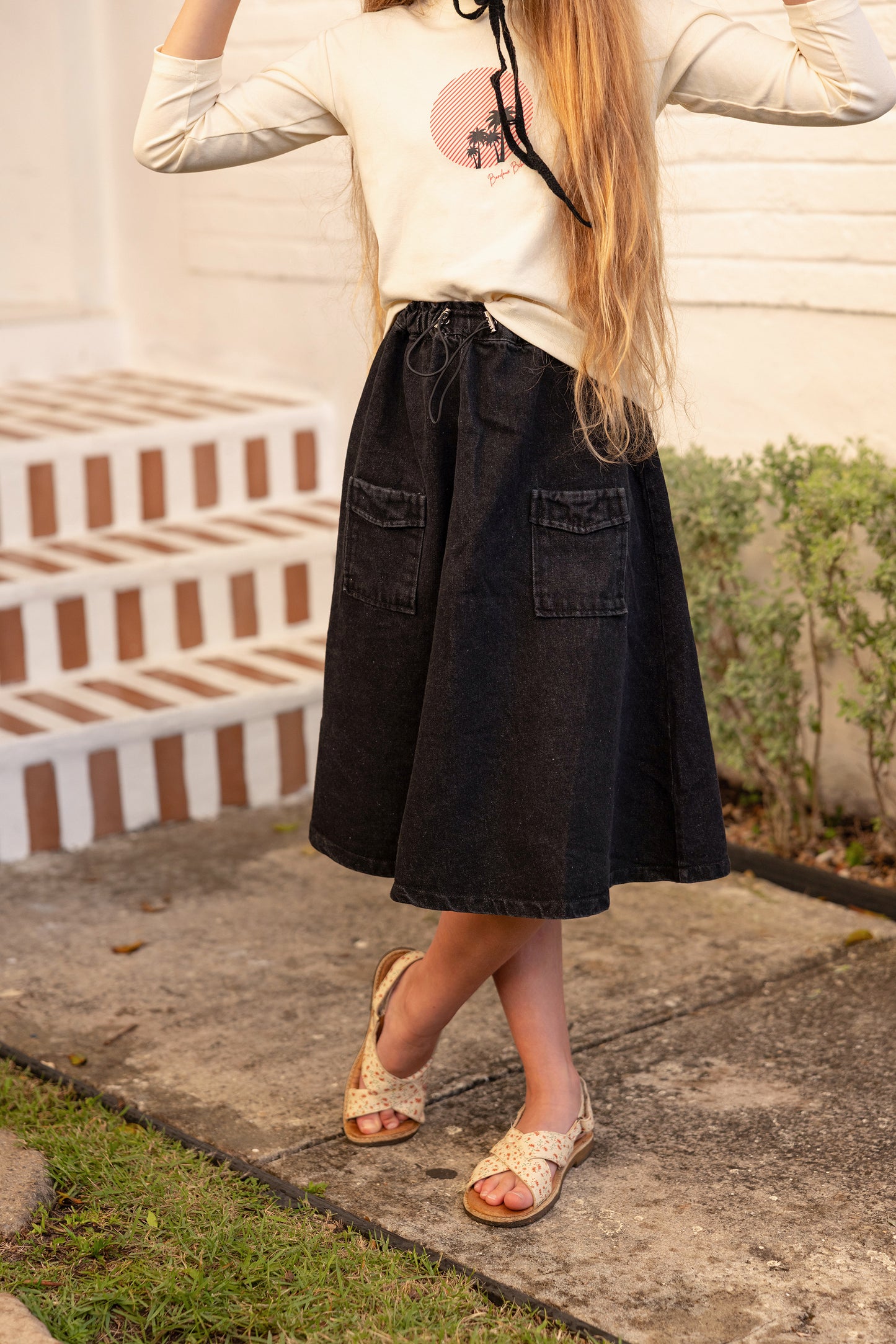 Basic Denim Black Pocket Skirt
