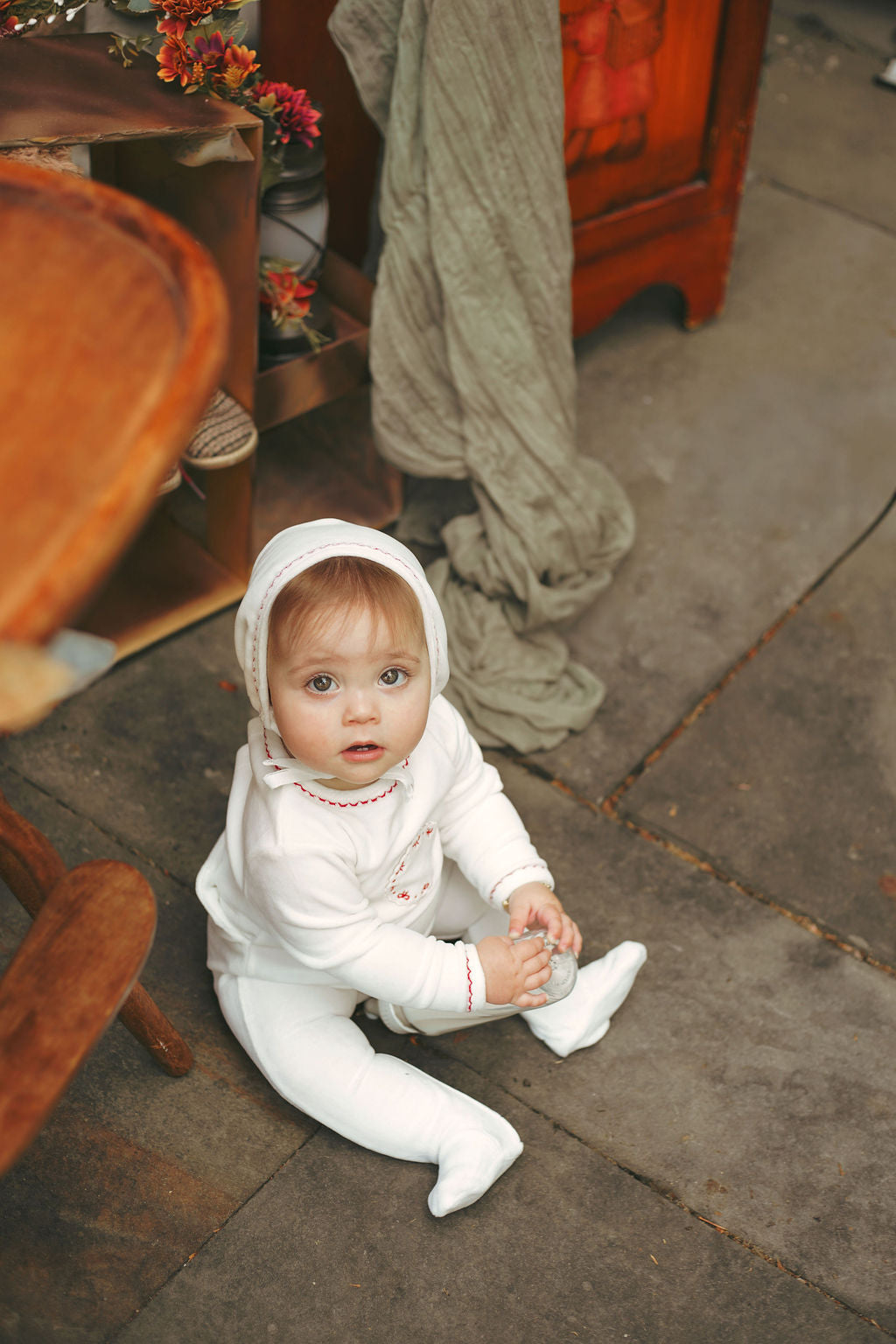 Bow Velour Hat-White